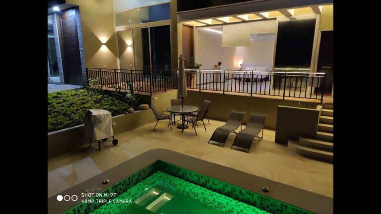 Experiencia de atardeceres relajantes en jacuzzi al aire libre