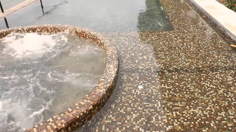 Beneficios del jacuzzi en el jard&iacute;n para ahorrar energ&iacute;a