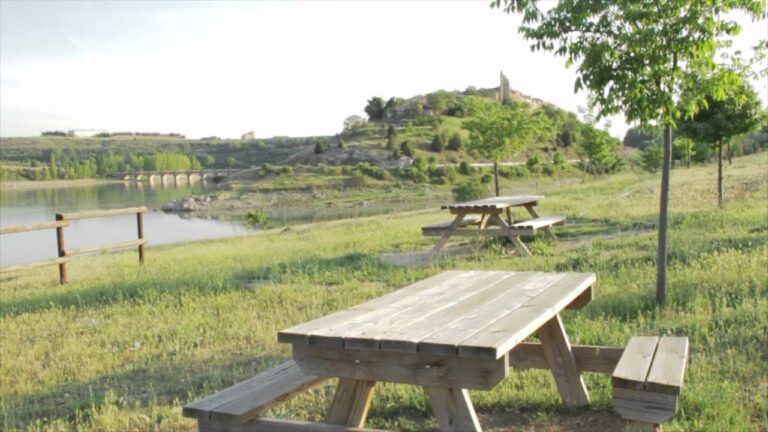 Relax y desconexi&oacute;n en casas rurales con jacuzzi