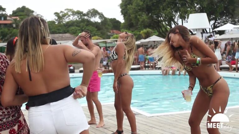 Experiencias exclusivas: fiestas VIP en jacuzzis de lujo